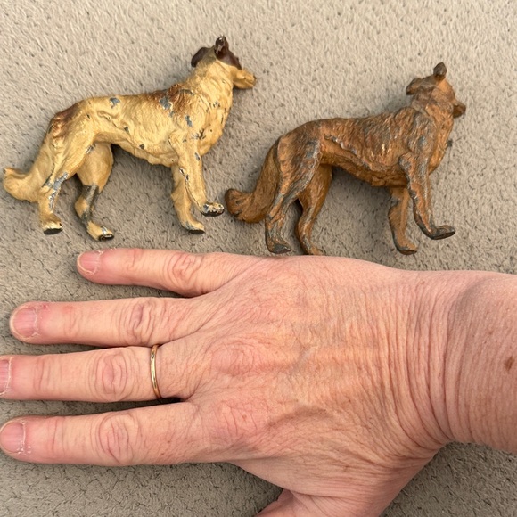 Vintage cast iron dogs. - Picture 5 of 5